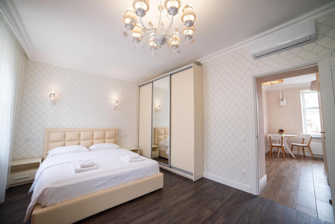 Asao-Apartments Walking Center Zone إلفيف المظهر الخارجي الصورة