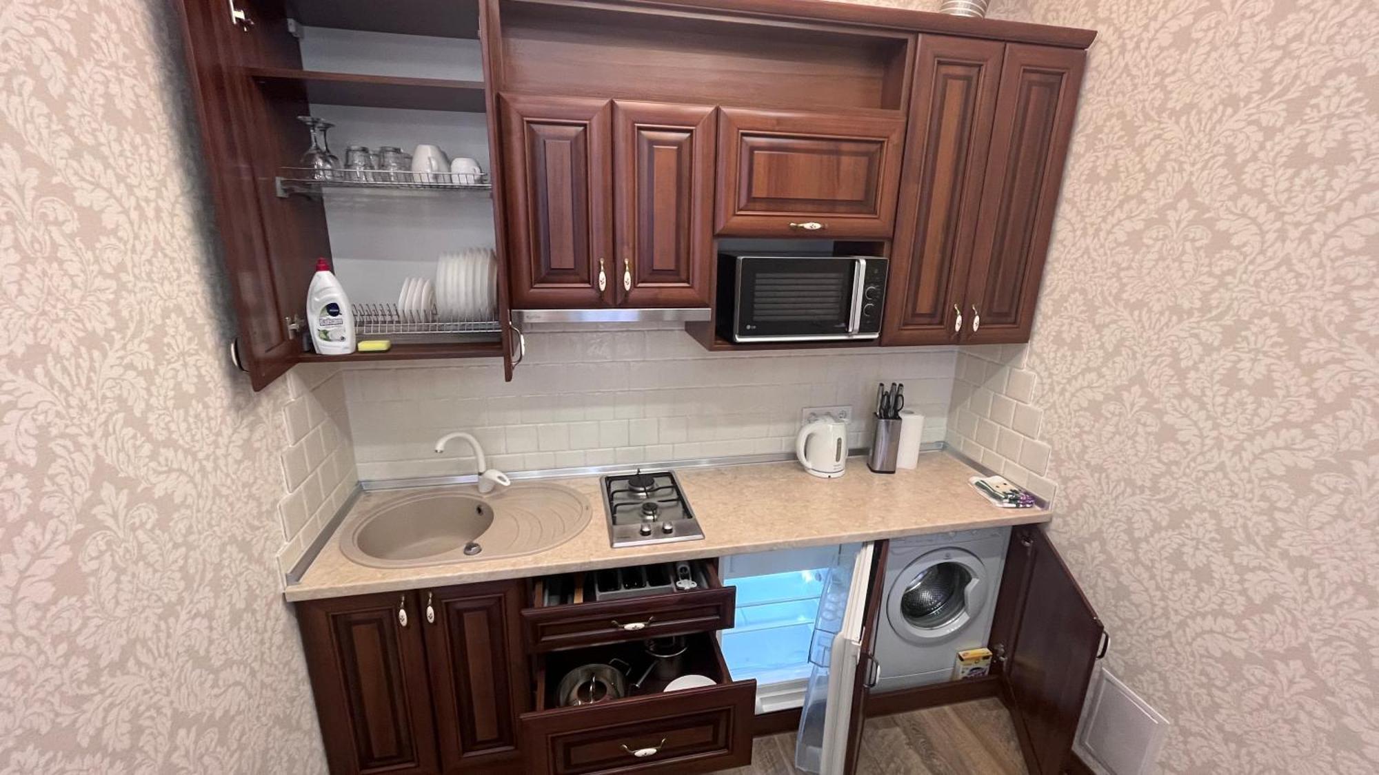 Asao-Apartments Walking Center Zone إلفيف المظهر الخارجي الصورة