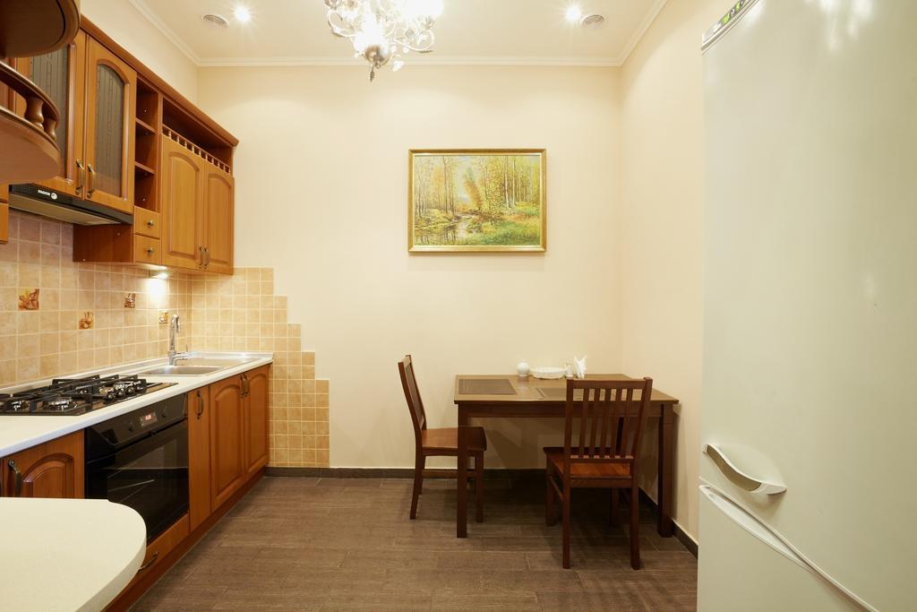 Asao-Apartments Walking Center Zone إلفيف الغرفة الصورة