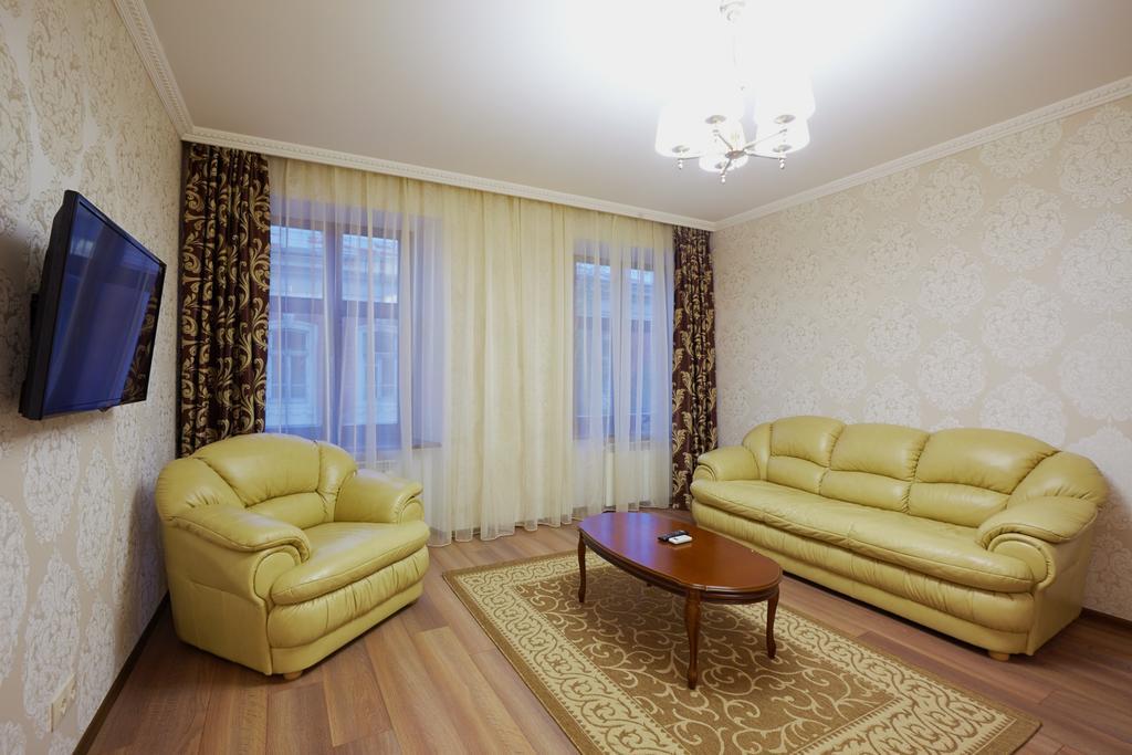 Asao-Apartments Walking Center Zone إلفيف الغرفة الصورة