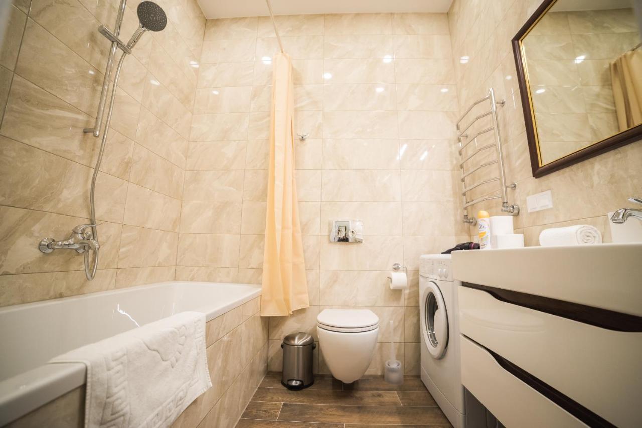 Asao-Apartments Walking Center Zone إلفيف المظهر الخارجي الصورة
